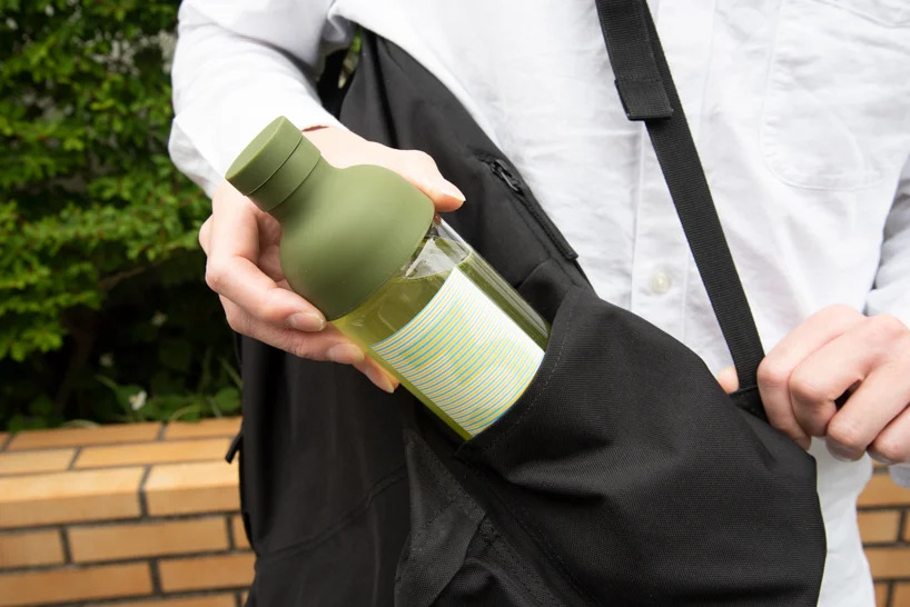 Loja sustentável de chá: pegue sua garrafa com folhas, beba e devolva!