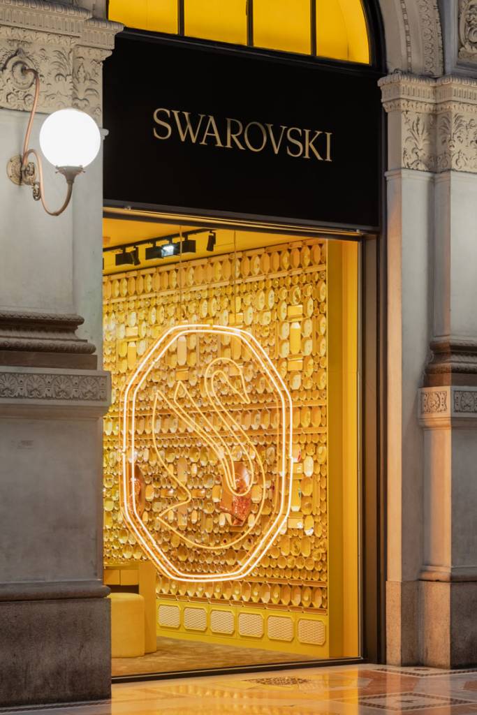 novo-logo-loja-swarovski-design-week-04