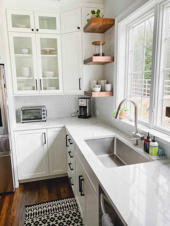 Dicas-de-como-fazer-uma-cozinha-pequena-parecer-ampla-pinterest 09