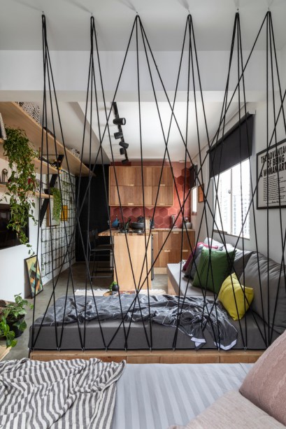 Reforma transforma estúdio de 24 m² em lar iluminado e integrado
