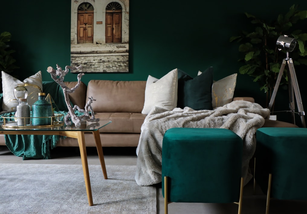 cores-fortes-na-decoracao-5-dicas-casa.com-10-unsplash-devon-janse-van-rensburg