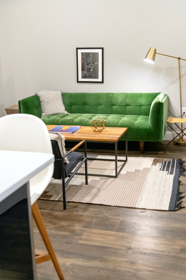 cores-fortes-na-decoracao-5-dicas-casa.com-13-unsplash-andrea-davis