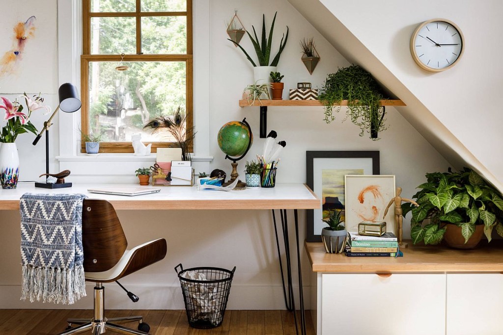10-jeitos-de-incluir-plantas-no-escritorio-1- decoist-proud-house-studio-co