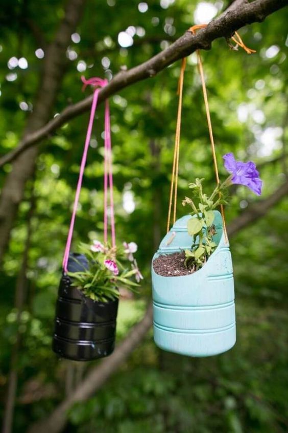 jeitos-criativos-de-aproveitar-garrafas-pet-no-jardim-mydesiredhome-08