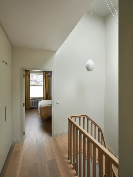 Reforma deixa casa de 102 m² em Londres mais tranquila e requintada