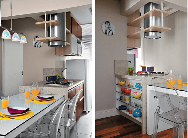 Legítima peça curinga, a bancada de granito que embute pia e cooktop oferece nichos para guardar utensílios. Na face que dá para a cozinha, há armário e gavetas e, no lado oposto, prateleiras abertas. Projeto de Erika Mello e Renato Andrade. Legítima peça curinga, a bancada de granito que embute pia e cooktop oferece nichos para guardar utensílios. Na face que dá para a cozinha, há armário e gavetas e, no lado oposto, prateleiras abertas. Projeto de Erika Mello e Renato Andrade.