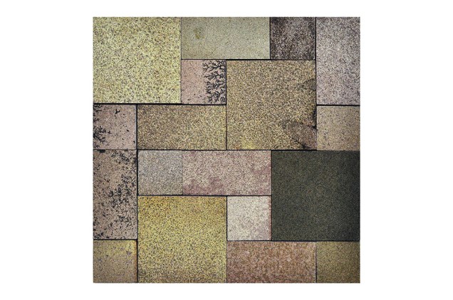 Feito com a rocha natural Vulcano,o mosaico para parede EasyWall Puzzle (30,5 x 30,5 cm) é da Pasinato.
