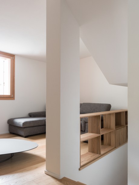Celeiro de 220 m² é transformado em casa