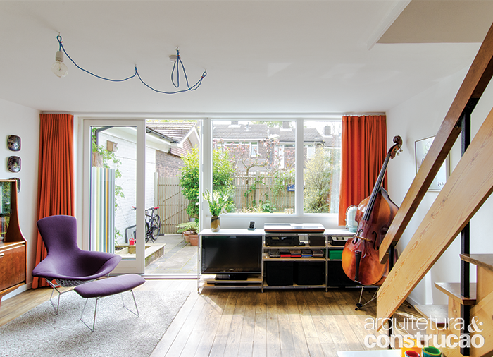 A chave da reforma desta casa, em Londres, são as tonalidades inspiradas nos anos 1960