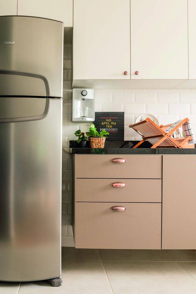 apartamento-54-m2-decorado-pelos-moradores-em-40-dias-cozinha