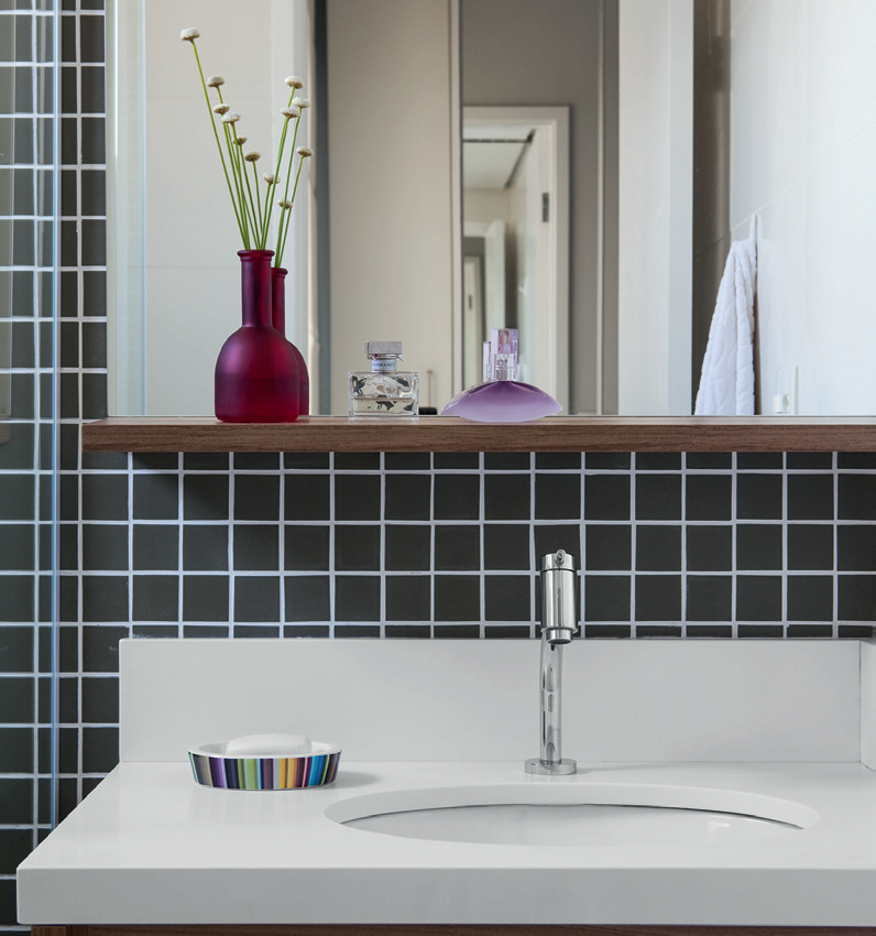 Apartamento com astral de casa térrea banheiro