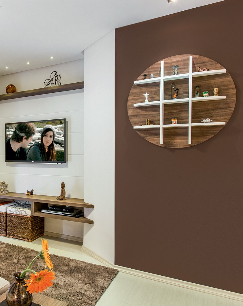 Apartamento de 63 m² com decoração neutra e aconchegante sala1