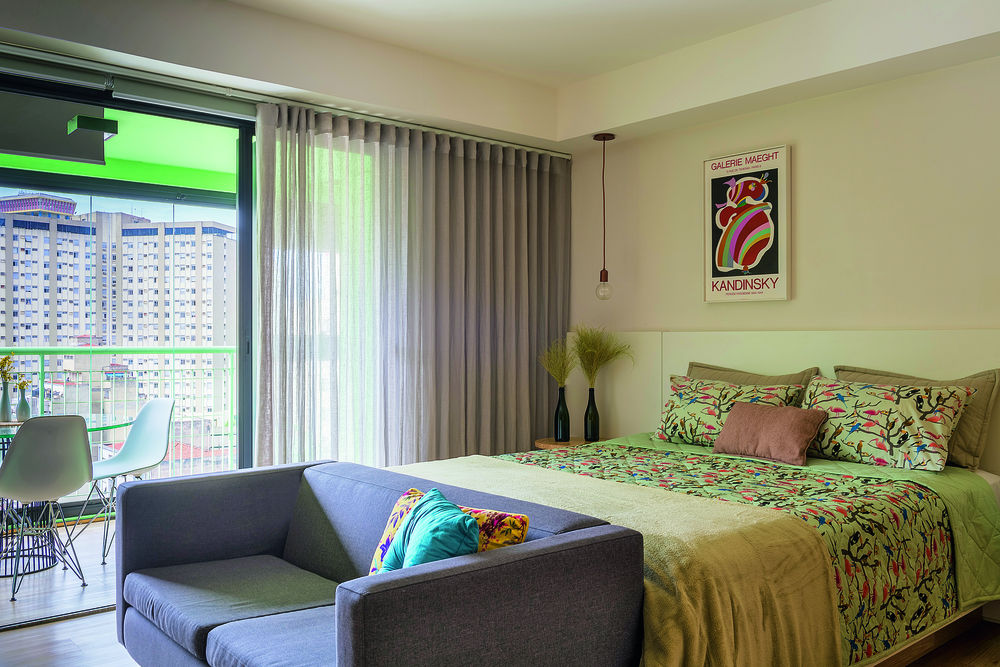 Apartamento pequeno projeto garantiu aconchego e elegancia quarto1