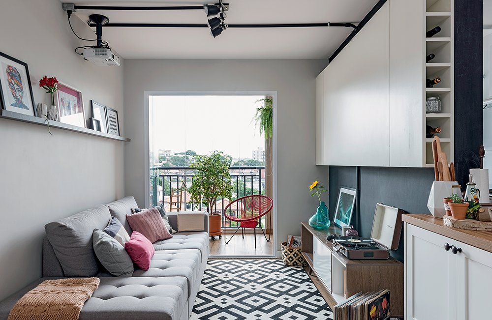 apartamento-pequeno-tem-decoração-aconchegante-e-funcional-sala-de-estar