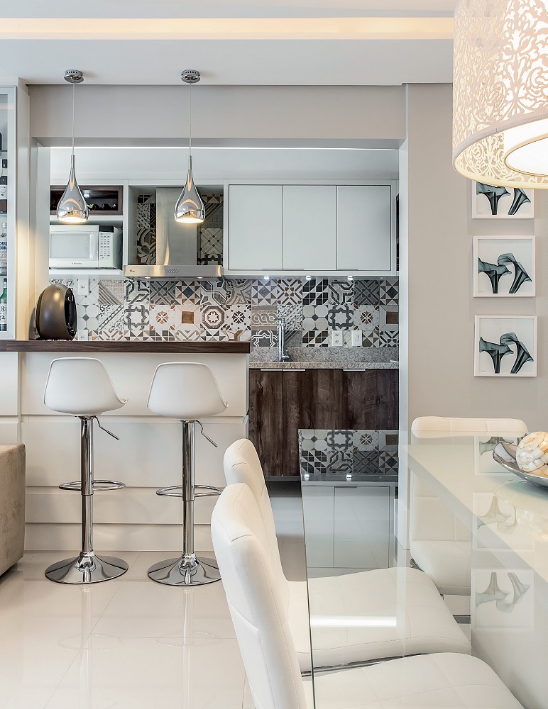 Apê de 66 m² compacto, charmoso e vestido para arrasar cozinha1