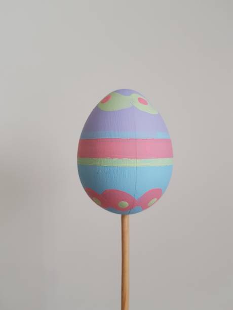 18- A pintura está pronta. Caso queira o acabamento com brilho, basta aplicar goma laca incolor. 18- A pintura está pronta. Caso queira o acabamento com brilho, basta aplicar goma laca incolor.