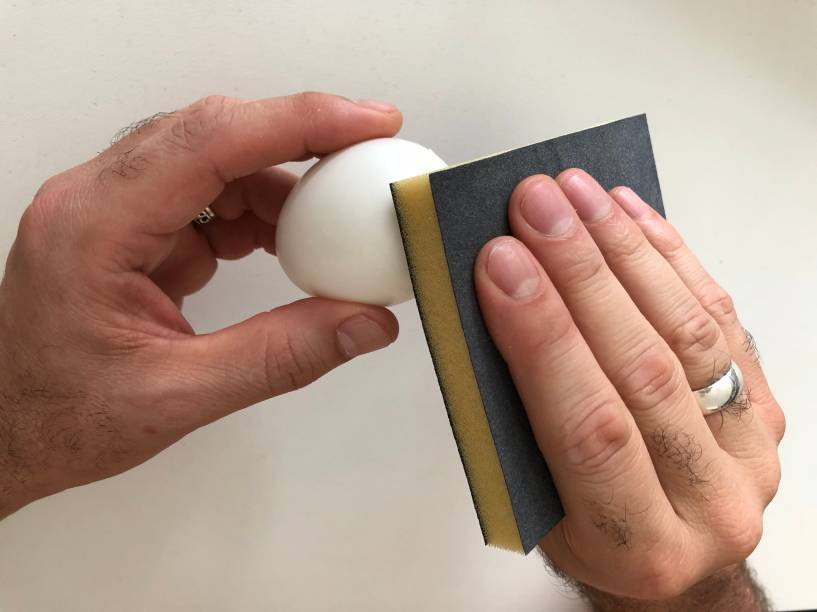 2- Lixe toda a superfície. 2- Lixe toda a superfície.