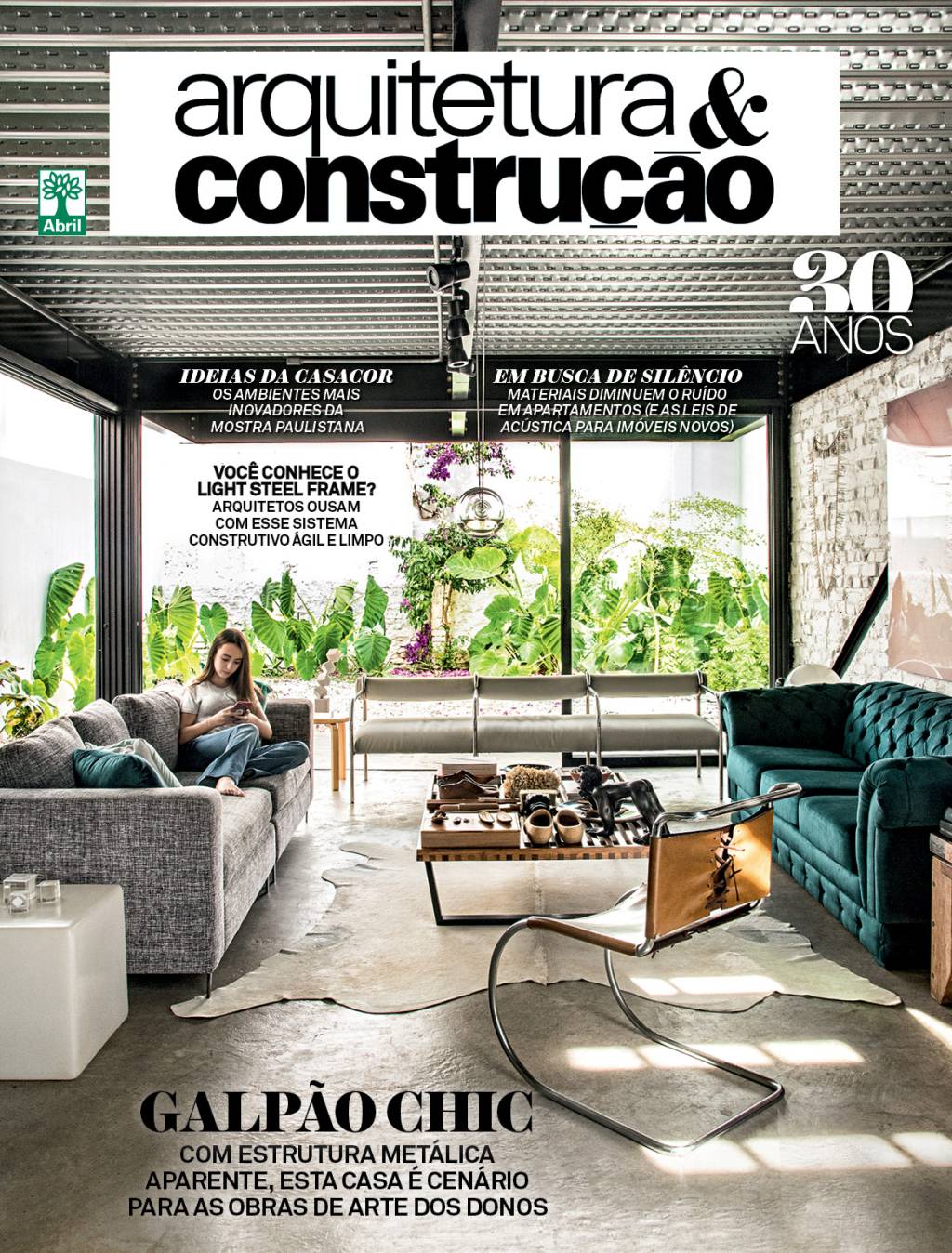Nas bancas: A&C de Junho