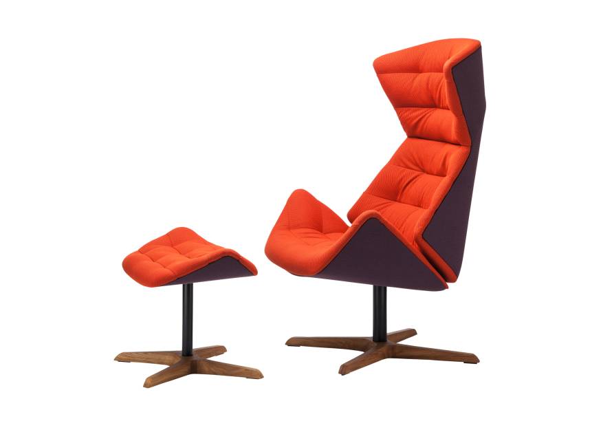 Do Formstelle para a Thonet, a Lounge 808 aparece em 13 opções de tons, de couro ou tecido. A poltrona mede 0,78 x 0,78 x 1,21 m; a banqueta, 0,45 x 0,49 x 0,63 m. Por € 4,1 mil. Pedidos online ao fabricante.