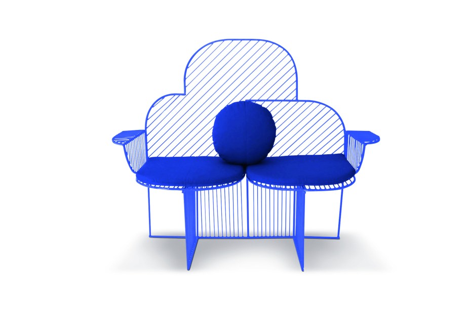 Nas nuvens: Da Bend, o assento Cloud (0,56 x 1,2 x 1,5 m), com estrutura de ferro pintado e almofada de poliuretano e vinil, sai por US$ 2 mil na Juniper House.