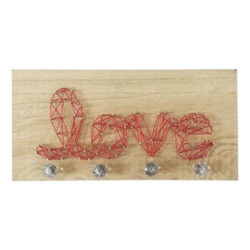 <a href="https://www.gotoshop.com.br/UtilidadesDomesticas/lavanderiaebanheiro/Cabides/cabideiro-4-ganchos-de-madeira-string-art-love-urban-h40807-12699878.html?recsource=busca-int&rectype=busca-0" target="_blank" rel="noopener">Cabideiro 4 Ganchos De Madeira String Art Love Urban - Tem pre&ccedil;o de R$ 59,90</a>