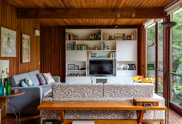 Por Histórias de Casa Por Histórias de Casa