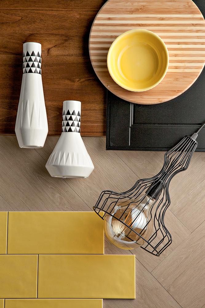 cozinha-integrada-projeto-combina-tiles-amarelo-e-armários-preto (9)