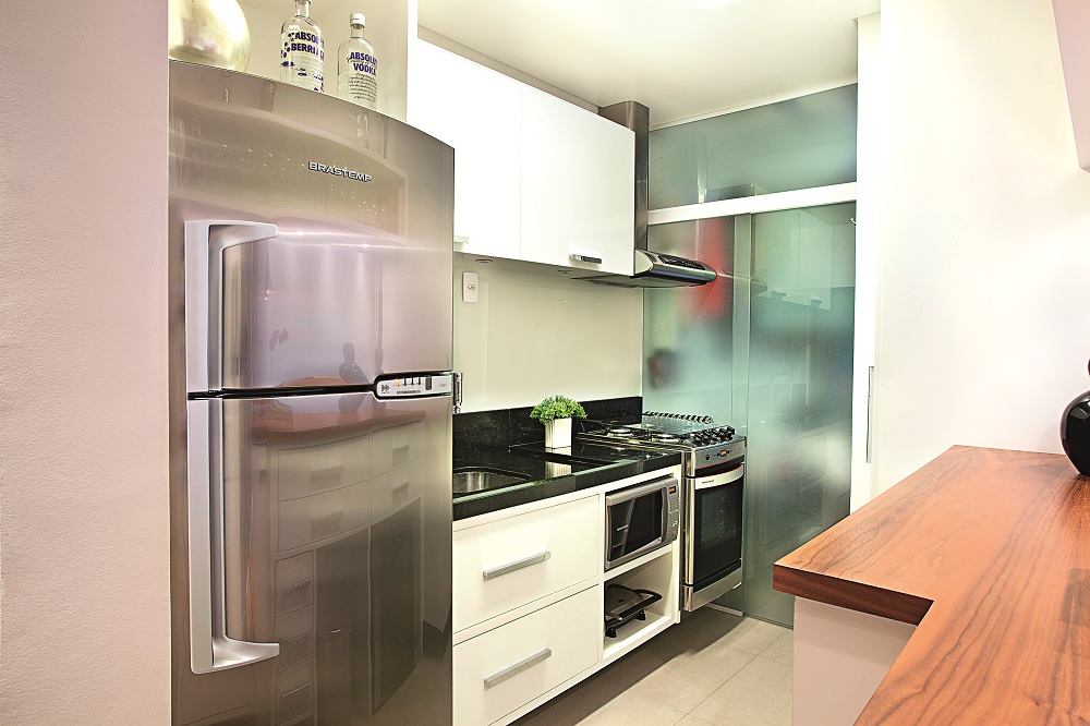 decoração-de-apartamento-pequeno-traz-integração-de-ambientes-cozinha
