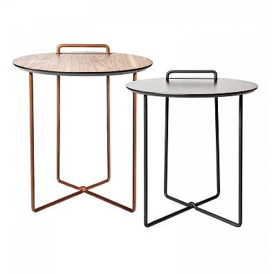 Assinadas pelo estúdio Iludi e pelo designer Ále Alvarenga, as mesas da coleção Sense exploram materiais como aço, cobre, MDF e vidro. Integraram a mostra Anatomia do Design, exibida na Espaço 670.