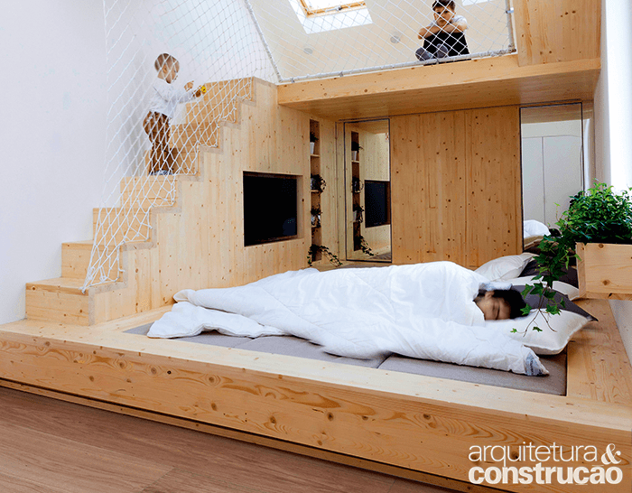 Este quarto foi projetado para pais e filhos aproveitarem juntos