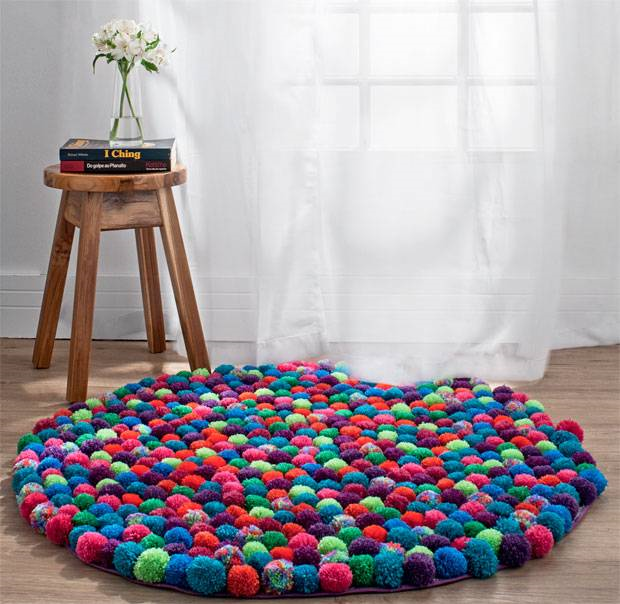 Faça você mesmo: tapete de pompons de lã