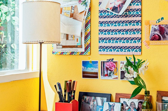 Home office na varanda do apê