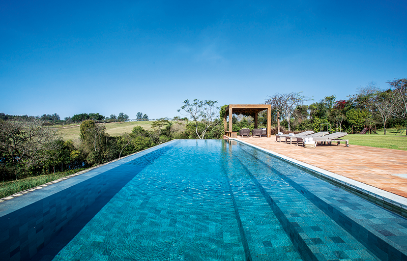 Refresque-se: 5 piscinas aliam soluções criativas, beleza e frescor