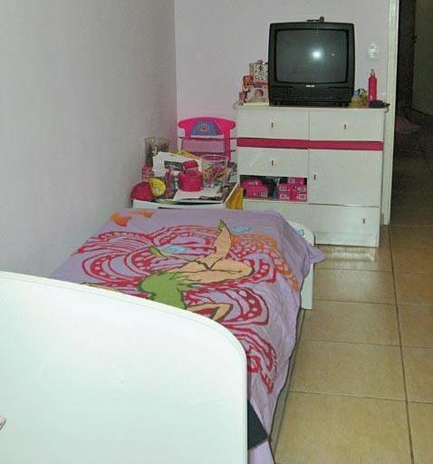 menina-de-8-anos-ganha-reforma-do-quarto-041