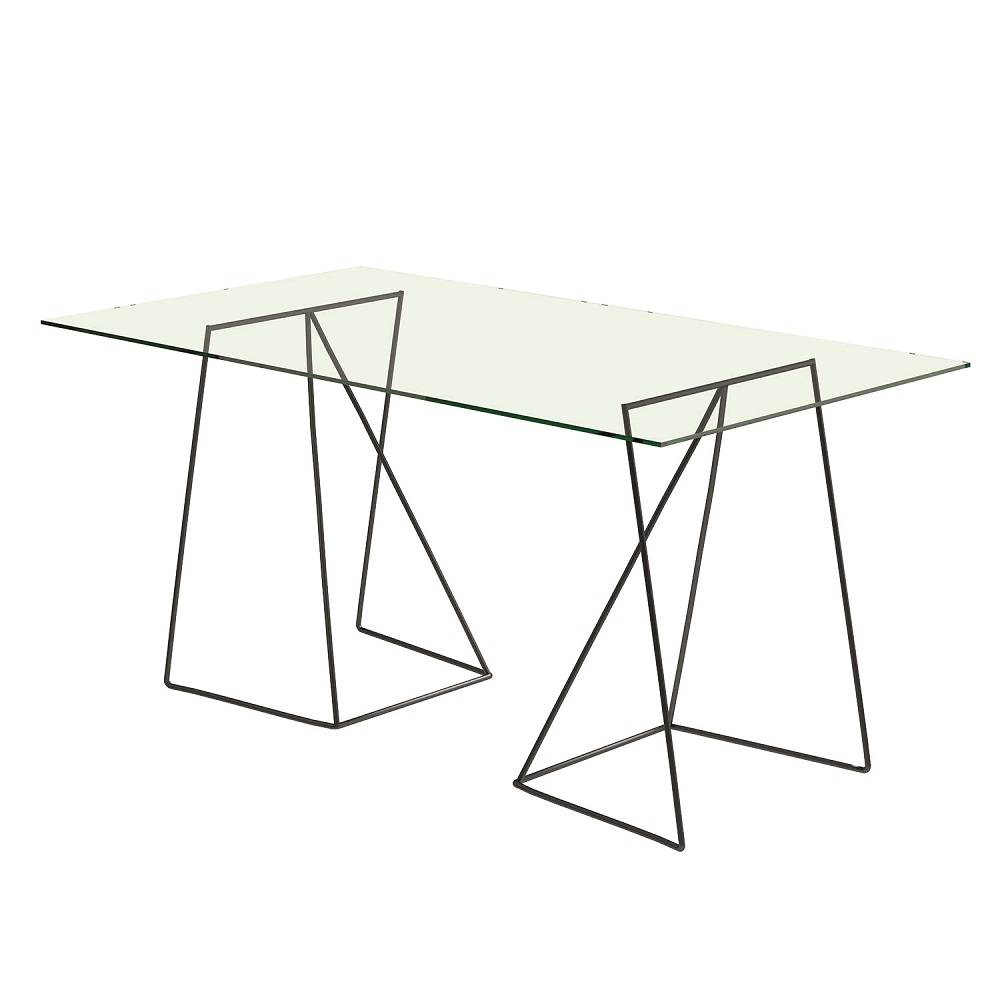 Mesa de vidro e p&eacute;s de a&ccedil;o&nbsp;(1,60 x 0,90 x 0,75&thinsp;m), da Carraro. Por R$&thinsp;569,90 em&nbsp;<a href="https://www.gotoshop.com.br/Moveis/movelparaCozinha/Mesas/Mesa-Quadrada-com-Vidro-Incolor-e-Base-Preta-10289954.html?utm_source=emala&utm_medium=materia_minhacasa&utm_campaign=edicaosetembro&utm_content=201709">abr.ai/mesa-quadrada-vidro</a>