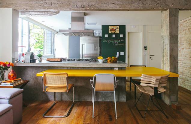 Por Histórias de Casa Por Histórias de Casa