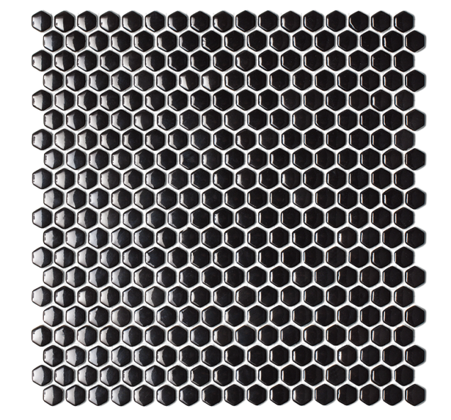 As pastilhas hexagonais de vidro dão a impressão de pequenos drops na parede. Na cor preta e com acabamento polido, as placas de 29,5 x 29 cm, vendidas por R$ 60,86 cada uma, podem ser aplicadas em pisos e paredes. Da Mosarte.