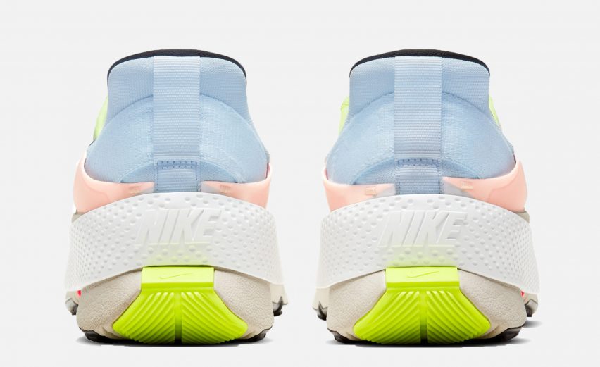 Nike cria sapatos que se calçam sozinhos