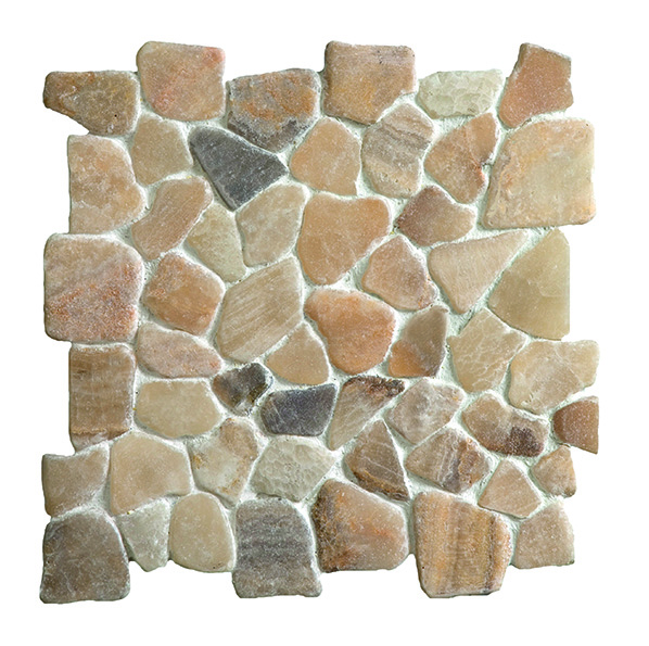 Em tons de bege, o modelo Mosaico Ônix, da Palimanan, tem mármore na composição. As peças vêm agrupadasem telas de 30 x 30 cm e o m² custa R$ 301,35 no endereço da marca.