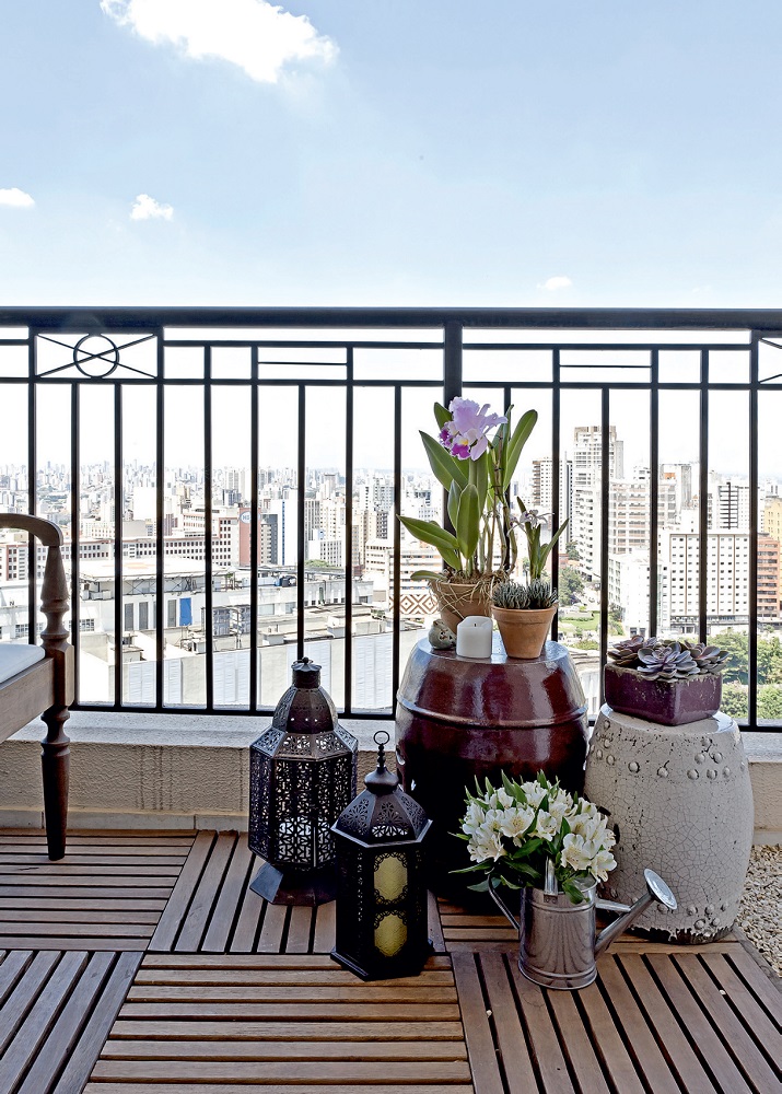 Paredes pretas e estampadas sao o destaque deste ape de 63 m² jardim1