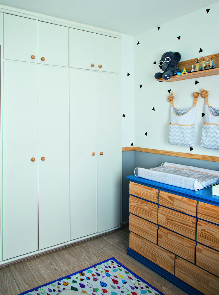 quarto-de-bebê-tem-decoração-colorida-inspirada-em-LEGO2