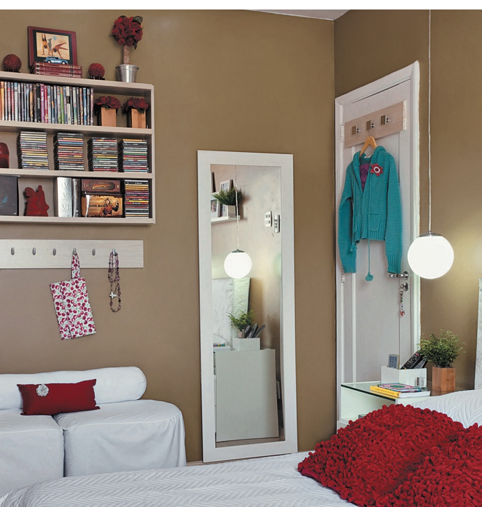 Quarto de casal se renova com tinta e detalhes graciosos3