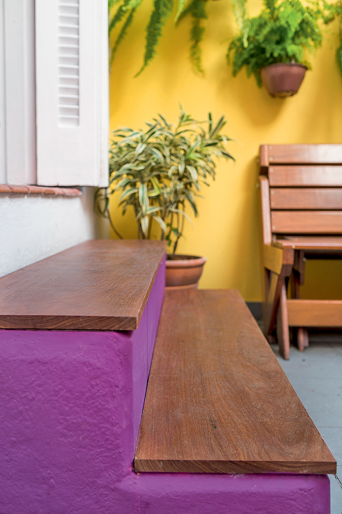 Quintal de imóvel alugado se transforma com tinta e muito verde (6)