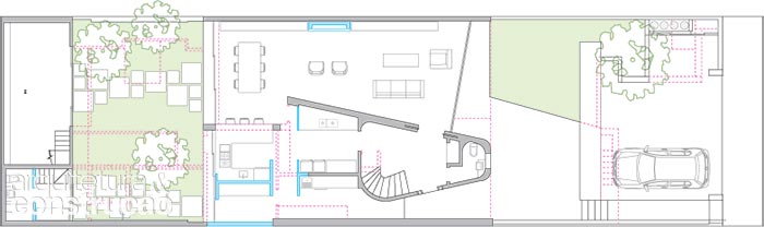 Térreo: 165 m².