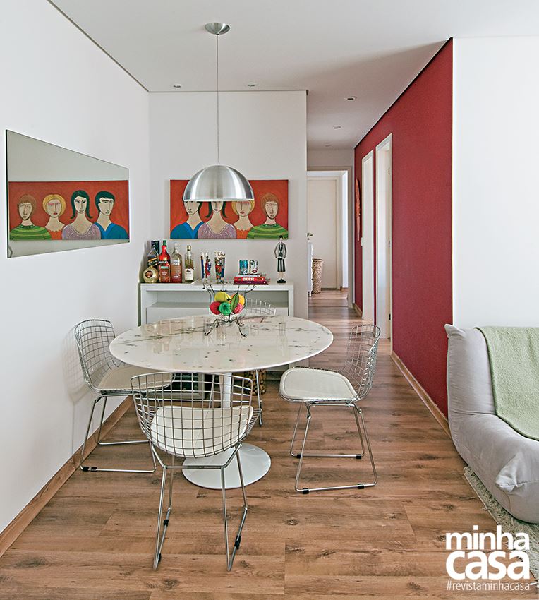 Reformado sem quebra quebra, apê de 67 m² ganha visual descolado jantar