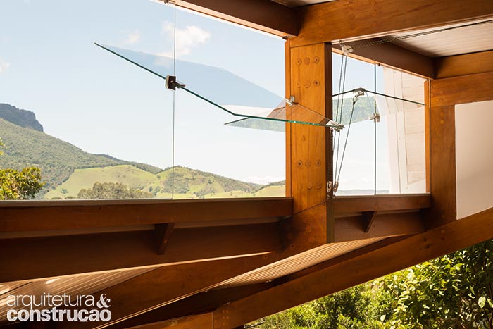 Detalhe das aberturas pensadas pelos arquitetos para favorecer a circulação do ar.