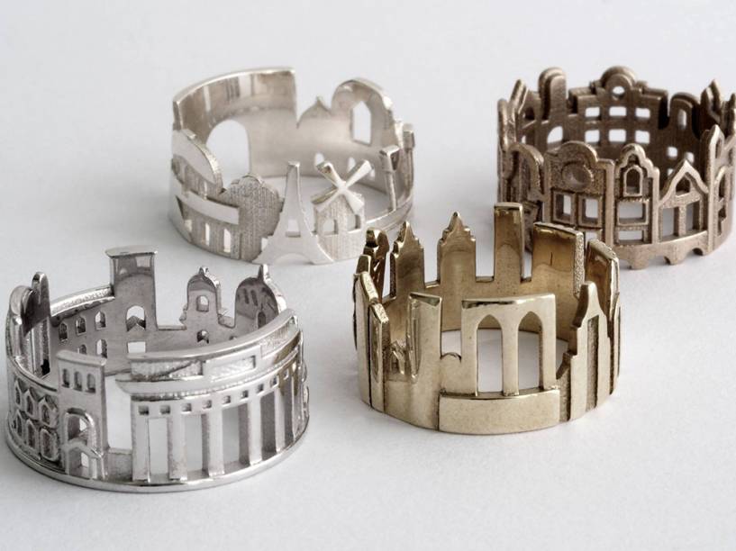 Cityscape Rings, da Shekhtwoman, por $99, na Etsy.