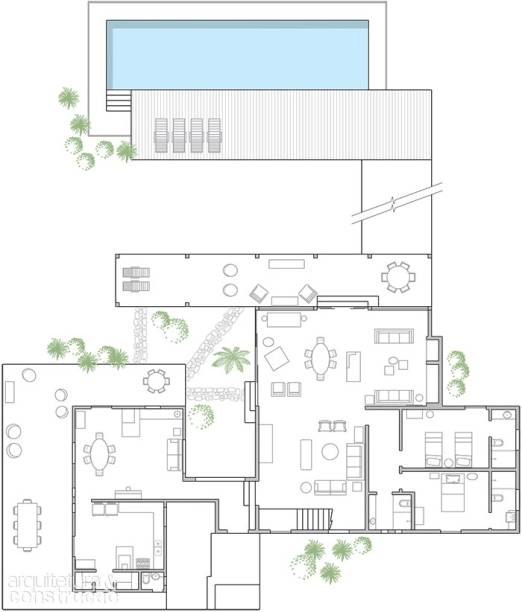 Ao contrário da casa, nascida de um projeto intuitivo, a piscina foi detalhada com rigor pelo arquiteto com sua sócia, Adriana Rossi. Trata-se de um tanque elevado de concreto.
