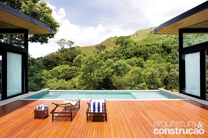 sossego-nas-alturas-esta-casa-na-serra-fluminense-se-abre-a-delicia-do-lazer-na-montanha-09