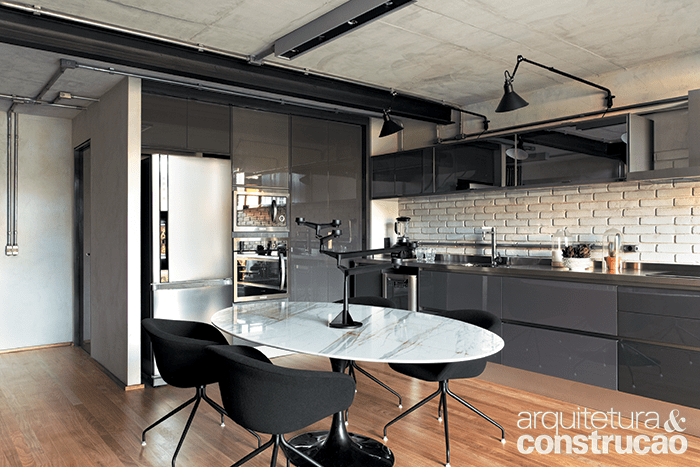 tons-de-concreto-atualizam-o-loft-de-81-m-04